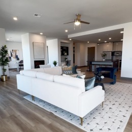 The photos just don’t capture the full beauty of this stunning penthouse 🫢✨From breathtaking views to luxurious finishes, this space is something you have to experience in person! Come see for yourself and fall in love with #Grandscape living. Plus enjoy 4 weeks FREE on all of our available apartments with a 12+month, including this beauty! Hurry in, our penthouse won’t last long 👀 … #livegrandscape #lovewhereyoulive #apartmenthunting #nowleasing Instagram post from @livegrandscape on September 30, 2024 00:00:00am